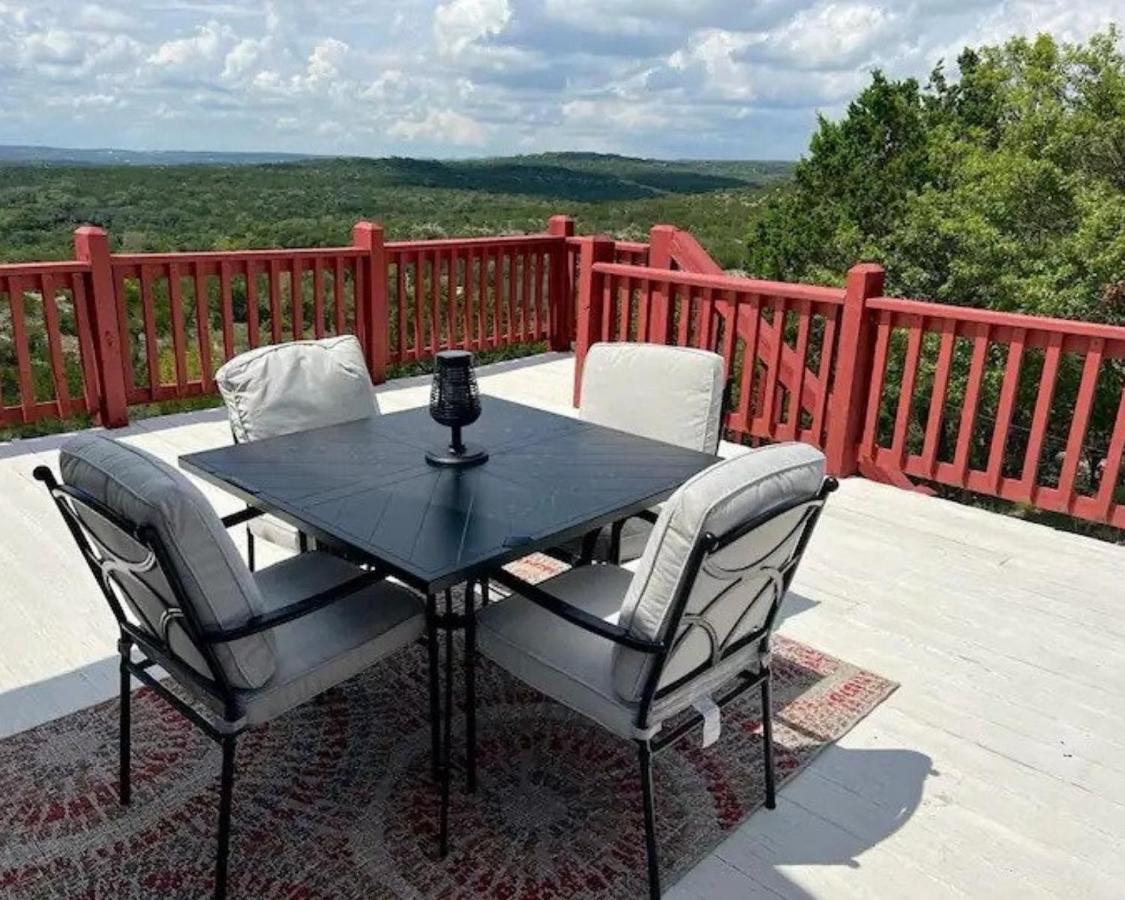 Entire 2Br 2Ba Hilltop View Home Sleeps 7 Pets 4 Acres Jacuzzi Central Ac Kingbeds Free Wifi-Parking Kitchen Washerdryer Starry Terrace Two Sunset Dining Patios Grill Stovetop Oven Fridge Onsitewoodedhiking Wildlife Coveredpatio4Pets & Birds Singing! Marble Falls Eksteriør bilde