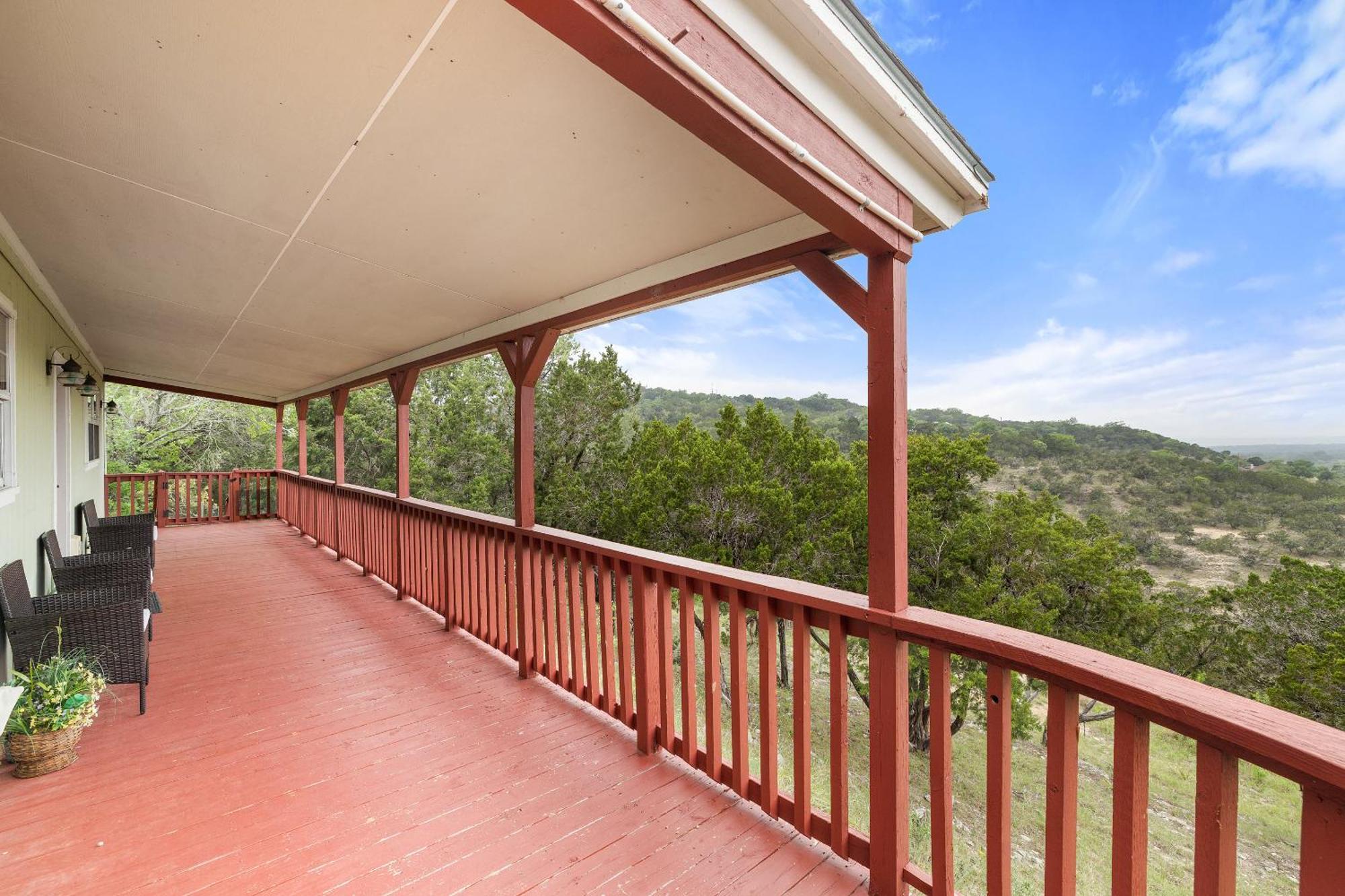 Entire 2Br 2Ba Hilltop View Home Sleeps 7 Pets 4 Acres Jacuzzi Central Ac Kingbeds Free Wifi-Parking Kitchen Washerdryer Starry Terrace Two Sunset Dining Patios Grill Stovetop Oven Fridge Onsitewoodedhiking Wildlife Coveredpatio4Pets & Birds Singing! Marble Falls Eksteriør bilde